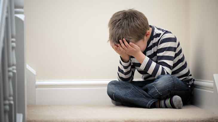 travma-0-6-yas2-belgin-coskun